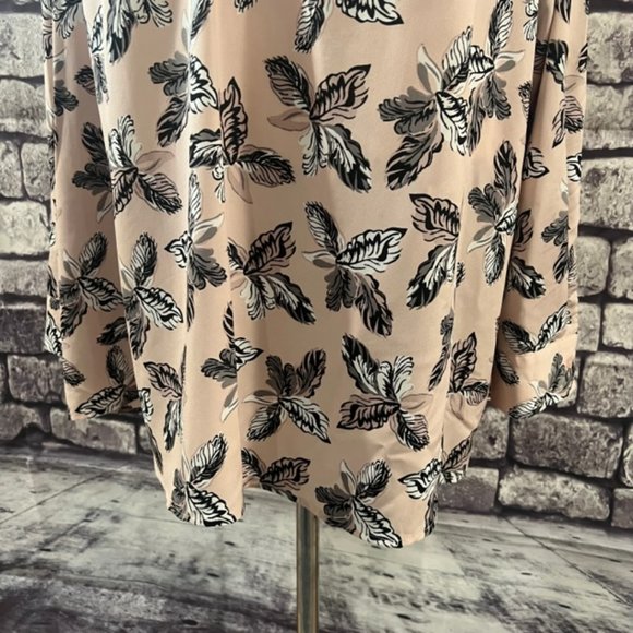 Lane Bryant Floral Long Sleeve Blouse Size 22 - Picture 3 of 11